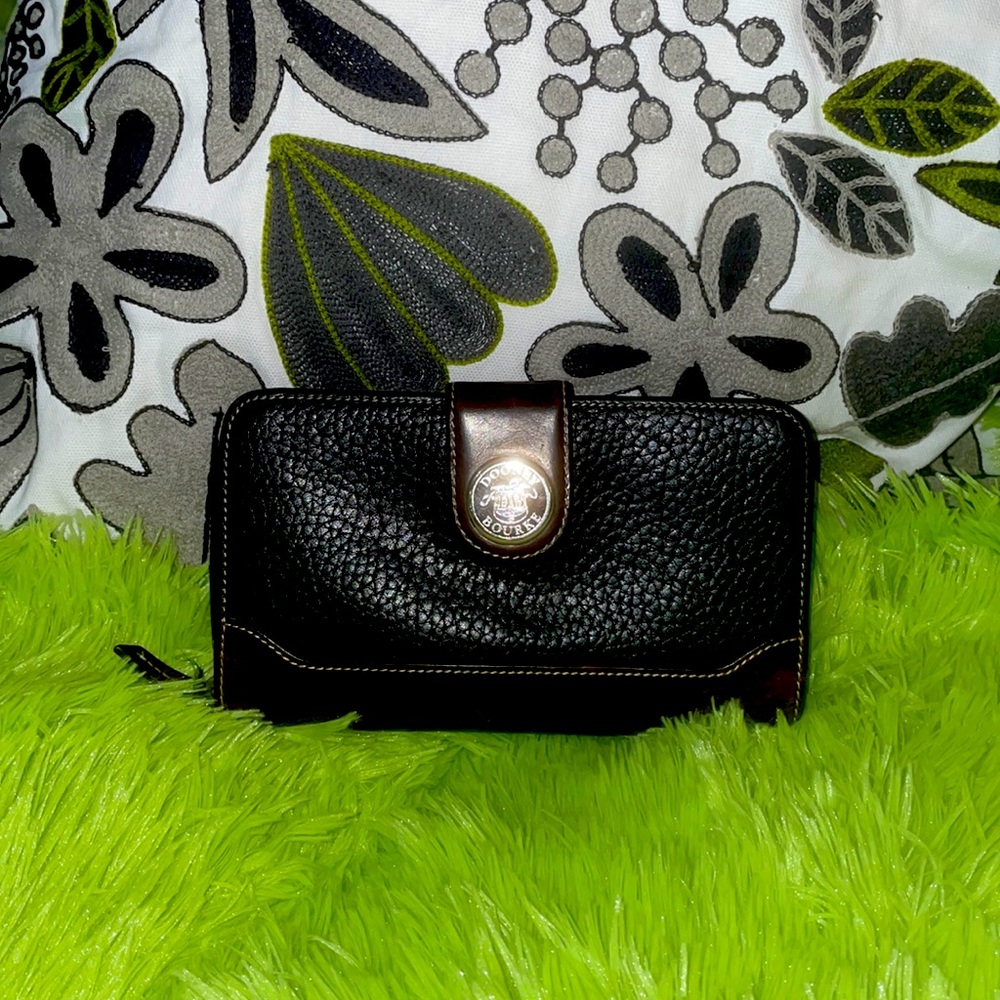 Vintage Dooney And Bourke Wallet